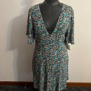 Rewind Black/Turquoise Floral print button front V-neck dress, size size XXL